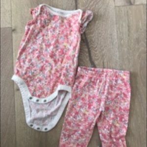 Baby Gap set (6-12M)